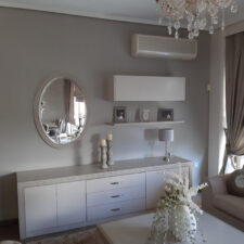 επιπλοσύνθεση για Σαλόνι από την Woodline Saliveros