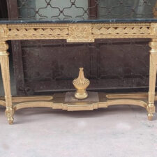 Σκελετός ξύλινης κονσόλας με ρετρό σχεδιασμό και παραδοσιακή υφή