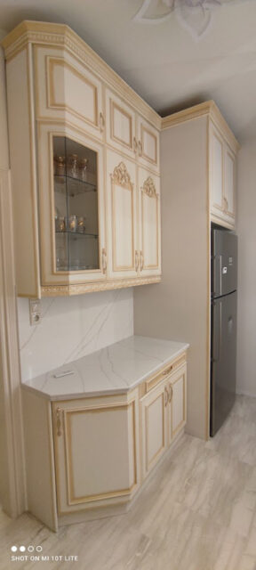 πορτάκια κουζίνας σε πατίνα από Woodline Saliveros